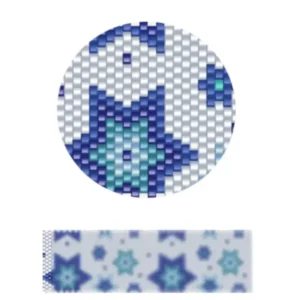 pk11.1-Blau-weißer Hintergrund mit einem tribal inspirierten Muster, das geometrische Formen und Linien kombiniert.